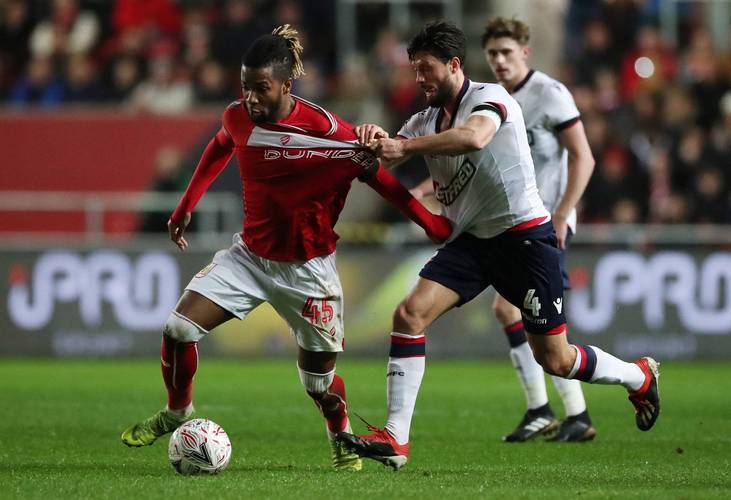 关于今晚社区盾传出新动向,金州勇士回应争议,管理层表态——管理层满意,轮换策略成焦点的信息 关于今晚社区盾传出新动向,金州勇士回应争议,管理层表态——管理层满意,轮换策略成焦点的信息