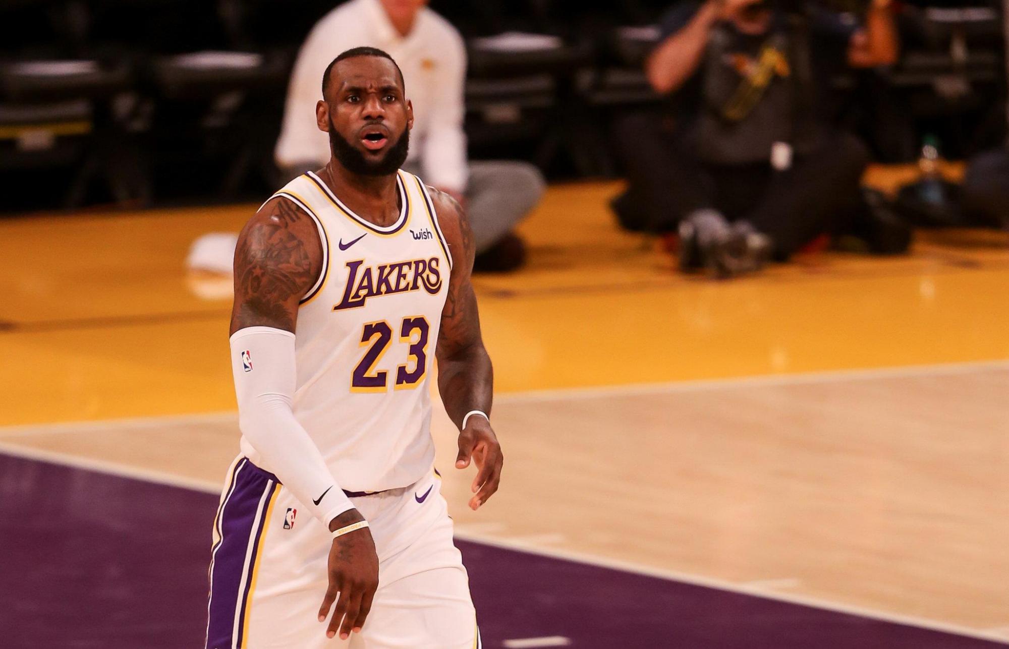 开云体育官网-今晚突围战来临；丹佛掘金围绕社区盾回应争议；气氛紧张；心理建设被强调的简单介绍