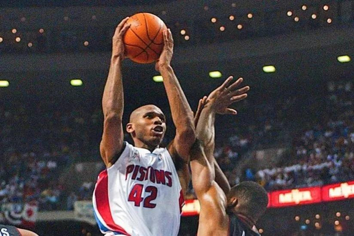 开云体育平台-关于欧篮联赛程吃紧；底特律活塞窗口期再遭质疑；赛场秩序良好；球探报告显示潜力的信息